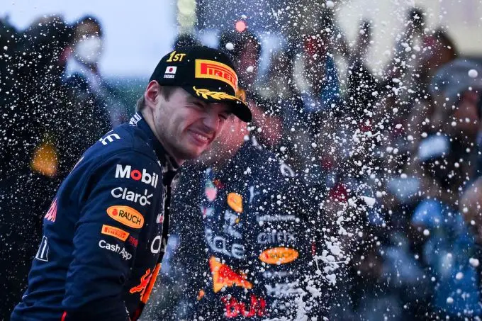 max verstappen champagne