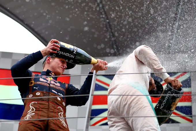 max verstappen champagne douche