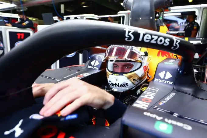 max verstappen cockpit si202204080125 hires jpeg 24bit rgb