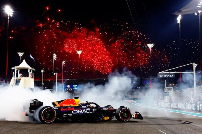 max verstappen donut abu dhabi