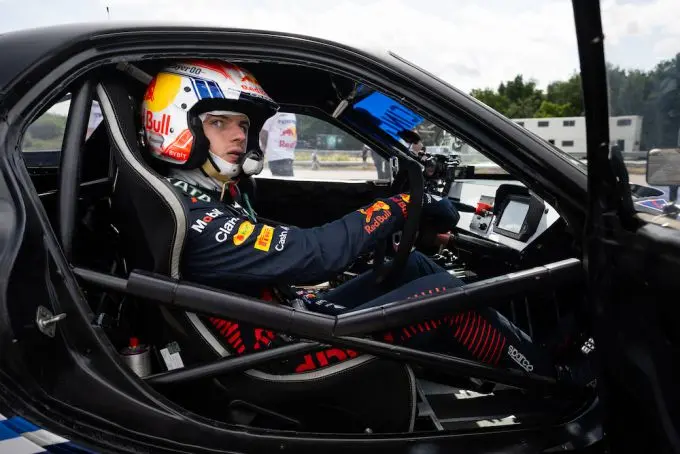 max verstappen drift 3