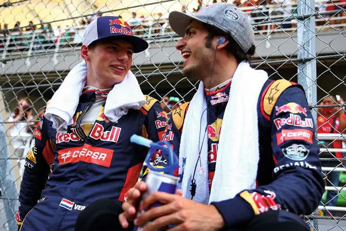 max verstappen en carlos sainz toro rosso racexpress 680