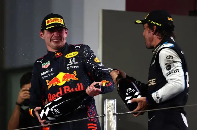 max verstappen en fernando alonso podium quatar si202111210396 news