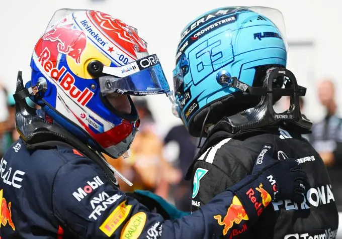 max verstappen en george russell foto rbcp si202506150766
