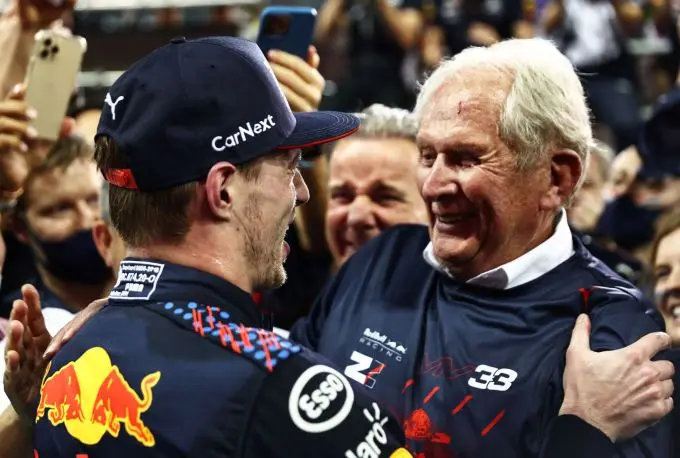 max verstappen en helmut marko f1 wereldkampioen abu dhabi si202112120387 hires jpeg 24bit rgb