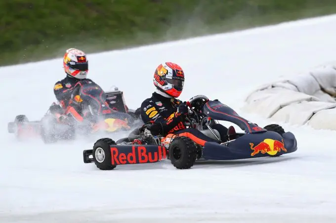max verstappen en pierre gasly