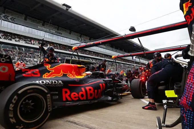 max verstappen f1 pitstop