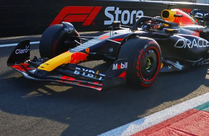 max verstappen f1 rb19