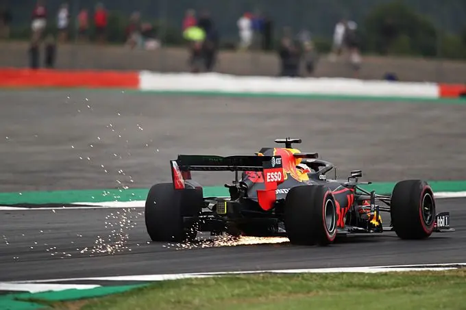 max verstappen f1 sparks