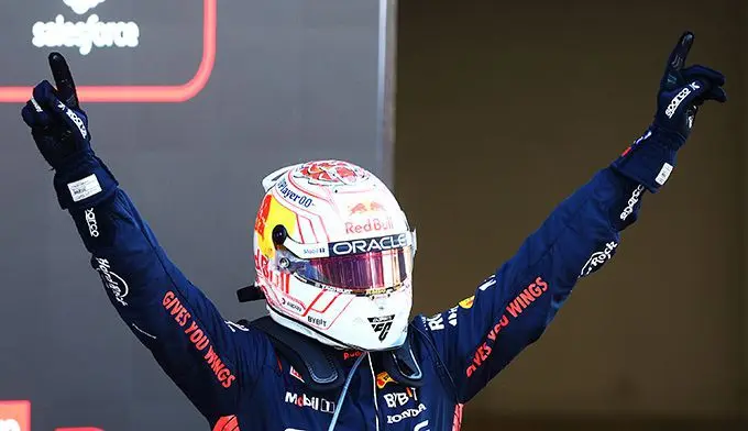 max verstappen helm