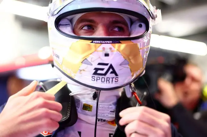 max verstappen helm