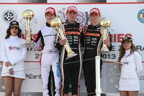 max verstappen op podium