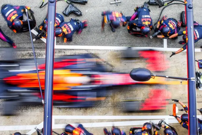 max verstappen pitstop si202105091048 news
