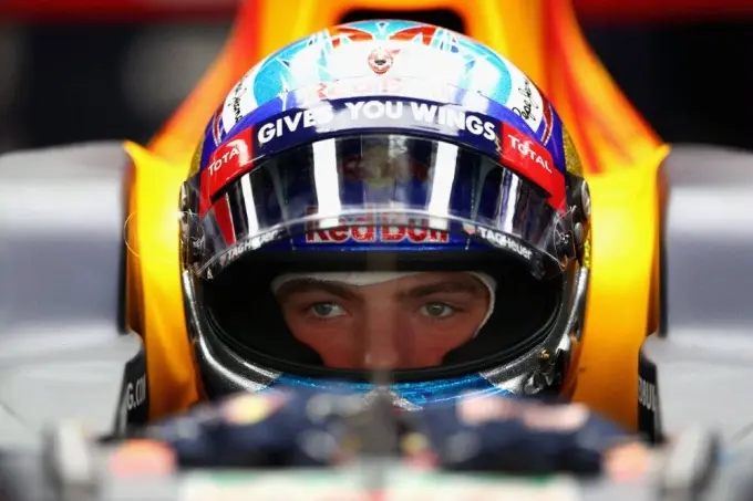 max verstappen rbr barcelona 2016 f1