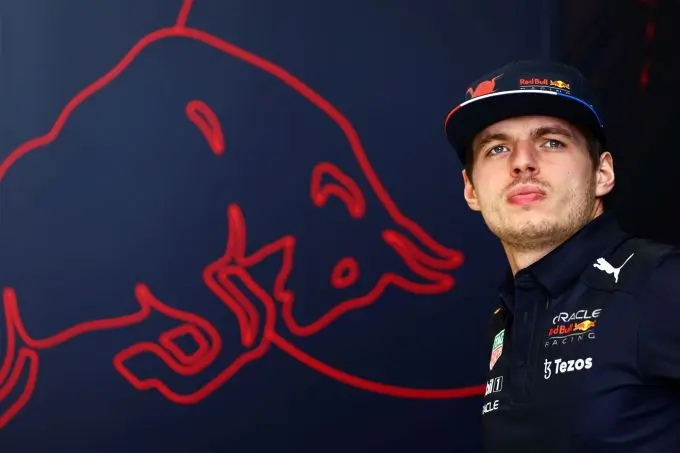 max verstappen red bull logo si202203170135 hires jpeg 24bit rgb
