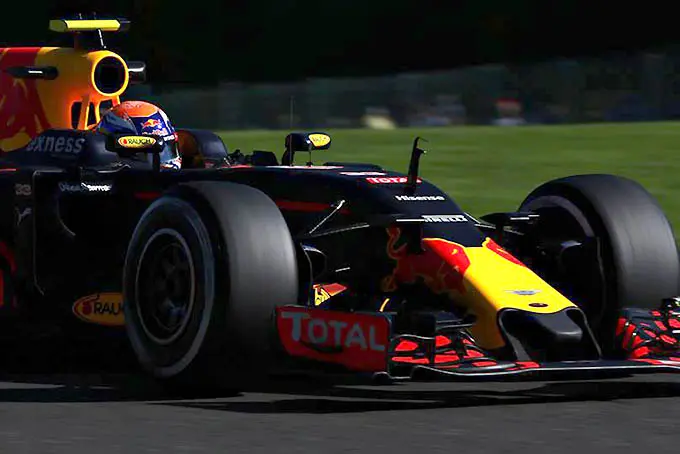 max verstappen red bull racing f1 rx 680