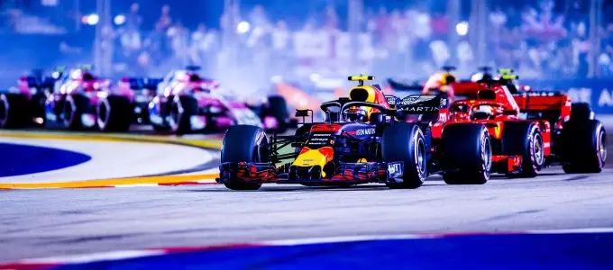 max verstappen red bull racing singapore 2018