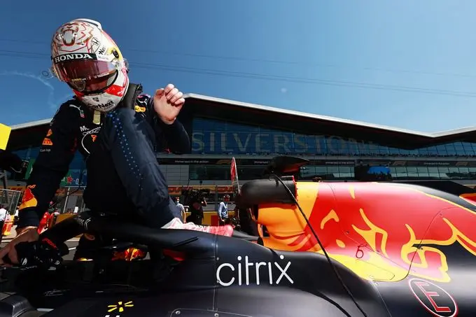 max verstappen red bull rb16b 2