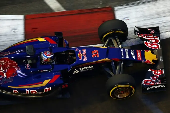 max verstappen singapore toro rosso