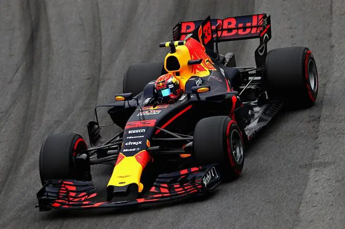 max verstappen sitting duck volgens hamilton