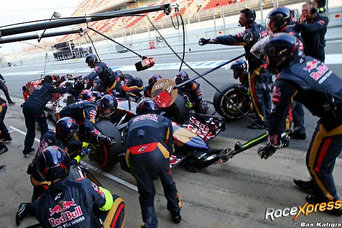 max verstappen toro rosso pitstop racexpress