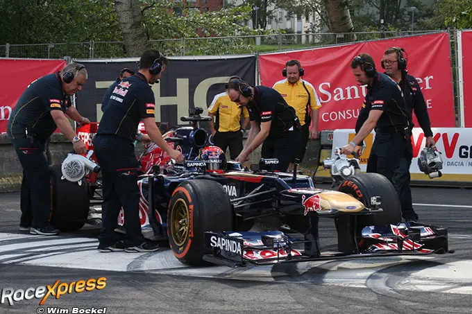 max verstappen toro rosso str7