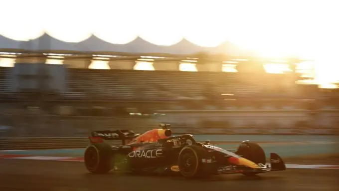 max verstappen vt2 abu dhabi