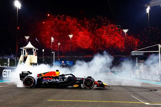max verstappen vuurwerk abu dhabi si202311260252 hires jpeg 24bit rgb