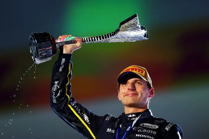 max verstappen winnaar las vegas trofee img 2488 1