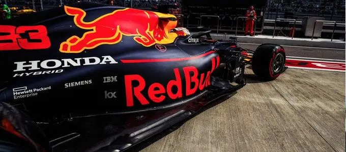 maxverstappensochiredbullracing