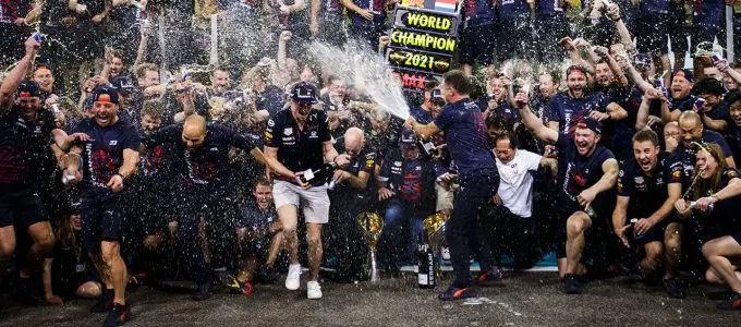 maxverstappenwereldkampioenf12021 1