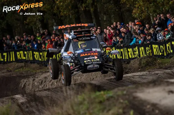 maxxis dakar team tim en tom coronel