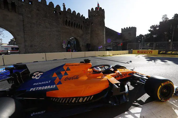 mclaren carlos sainz