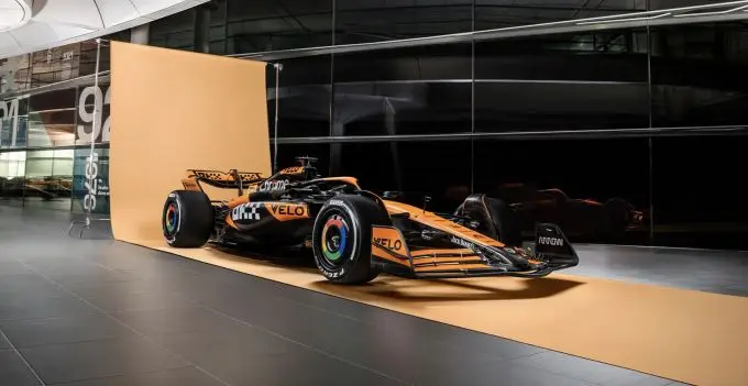 mclaren mcl38