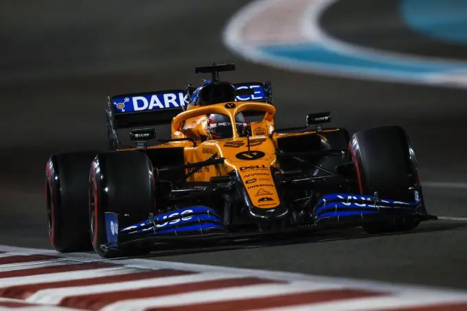 mclaren track voorzijde 5591697eab618d66c6b23788f72f3da787bbb5ca4f52b5fb3f2792e3