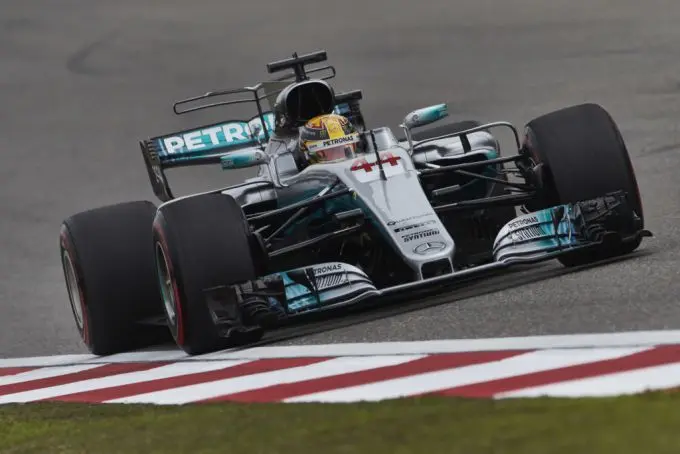 mercedes agm petronas w08 1
