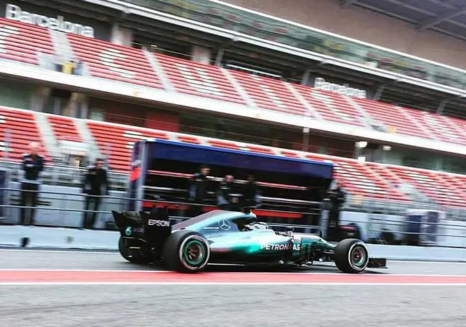 mercedes amg petronas f1 rx 680