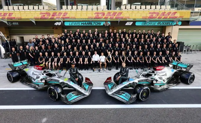 mercedes team 2022