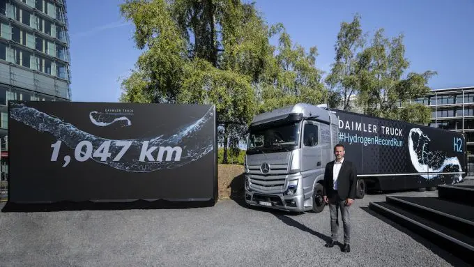 mercedes truck record