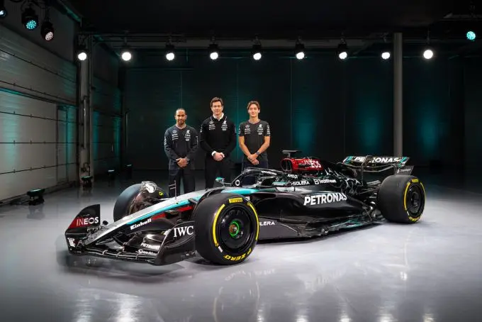 mercedes w15 hamilton wolff russell 3