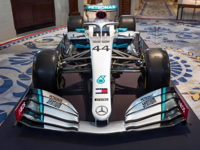 mercedeslivery2020