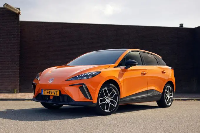 mg4 electric trophy extended range 1 kopie
