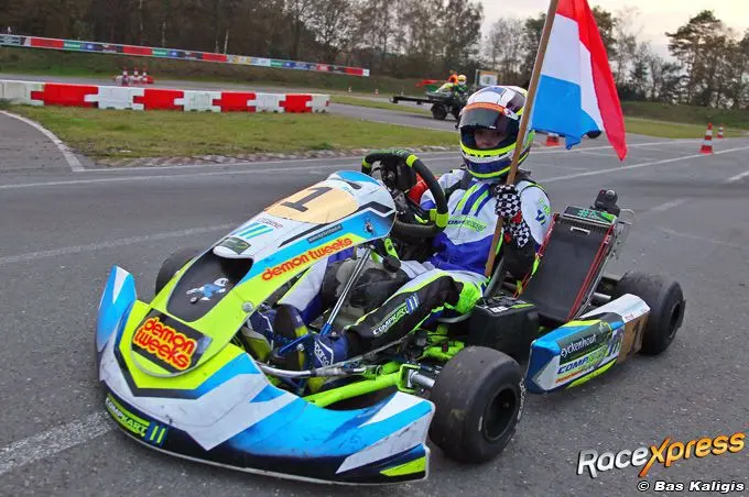 mick blankespoor ereronde nl vlag ge3g8727