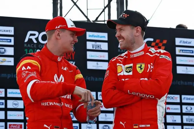 mick schumacher en sebastian vettel 128941639 3863823276975330 1631290905517214434 n