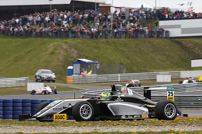 mick schumacher f4 win
