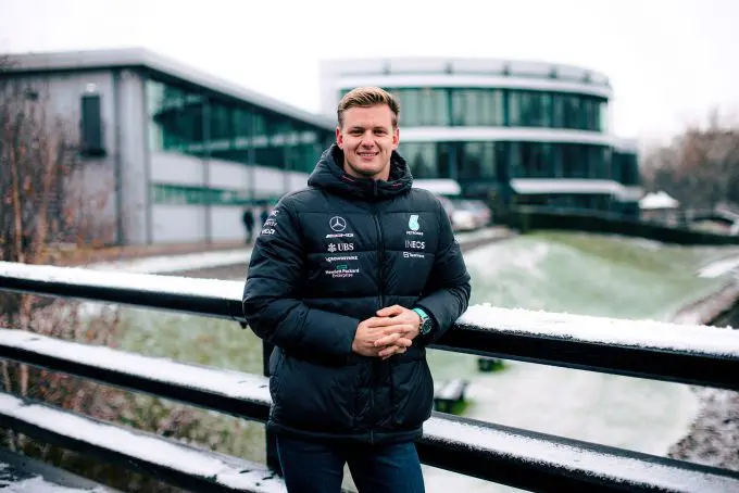 mick schumacher mercedes f1 1