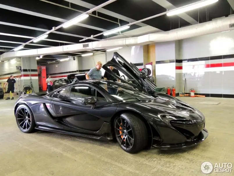 mika ha776kkinen and his new mclaren p1 2