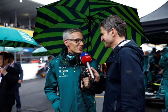 mike krack aston martin aramco cognizant f1 team gp2218 044001 u1a3729