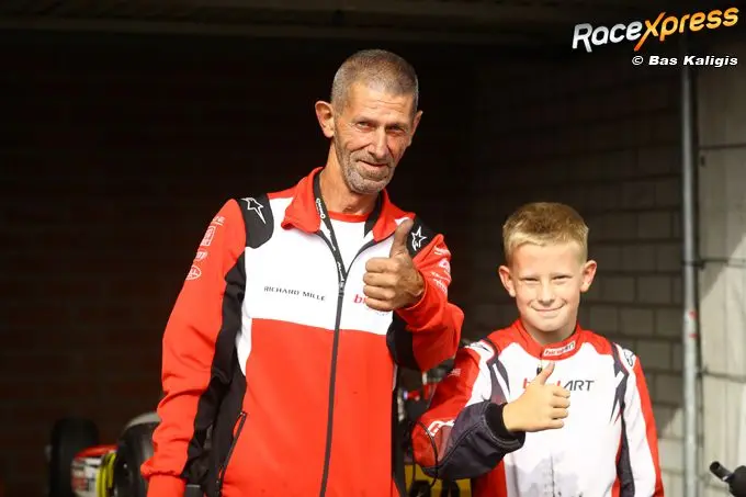 milano schiphorst verdiend podium bij nk karting voor karttalent milano schiphorst met zijn opa die monteur is