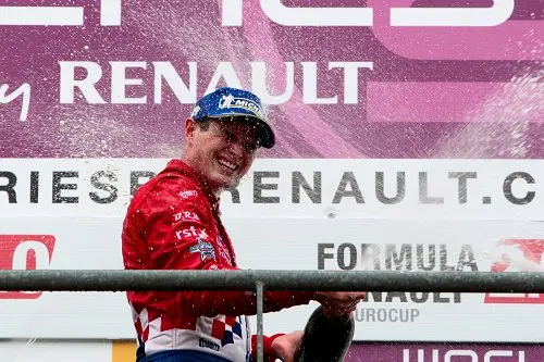 mp fr2l podium